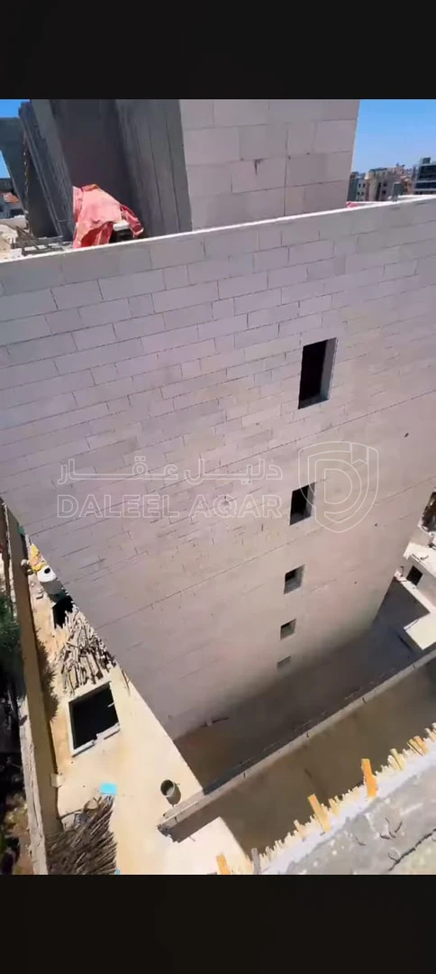 شقة في ش.عبداللطيف صلاح،قرب ميدان النهضة - 135,000 دأ - صورة 1